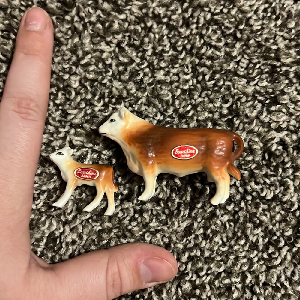 Tiny japans cows.